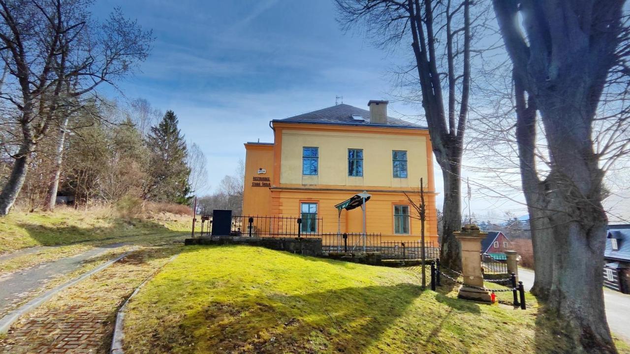 Mezná Hotel Stara Skola מראה חיצוני תמונה