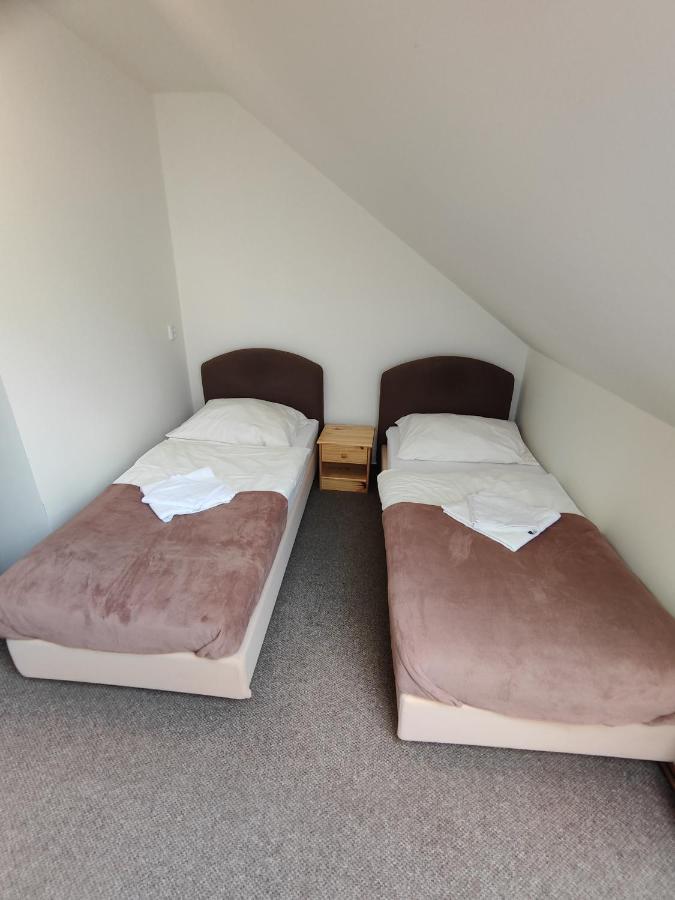 Mezná Hotel Stara Skola מראה חיצוני תמונה