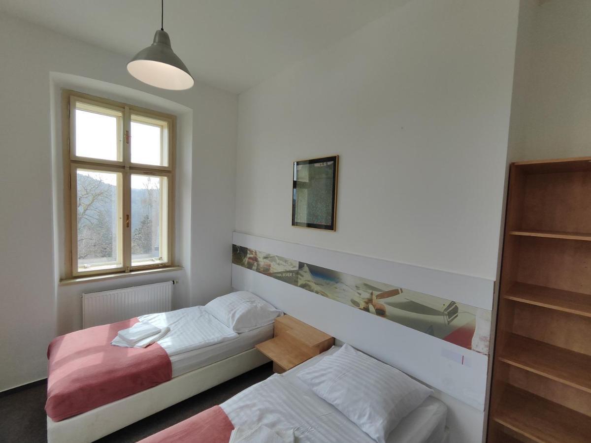 Mezná Hotel Stara Skola מראה חיצוני תמונה