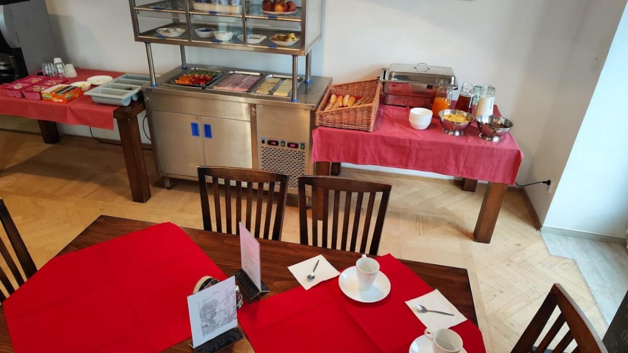 Mezná Hotel Stara Skola מראה חיצוני תמונה