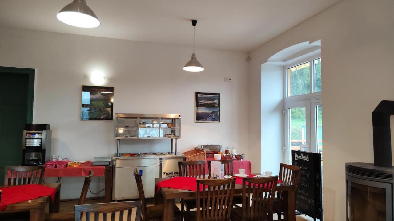 Mezná Hotel Stara Skola מראה חיצוני תמונה