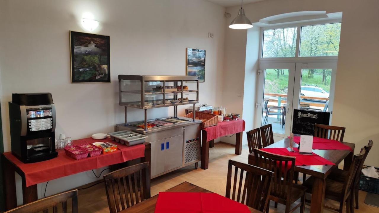 Mezná Hotel Stara Skola מראה חיצוני תמונה